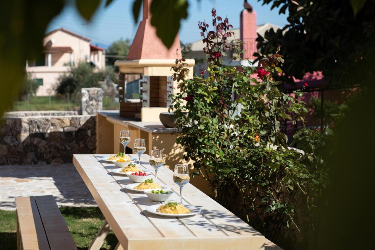 Casa Dell Amore Petrití Εξωτερικό φωτογραφία